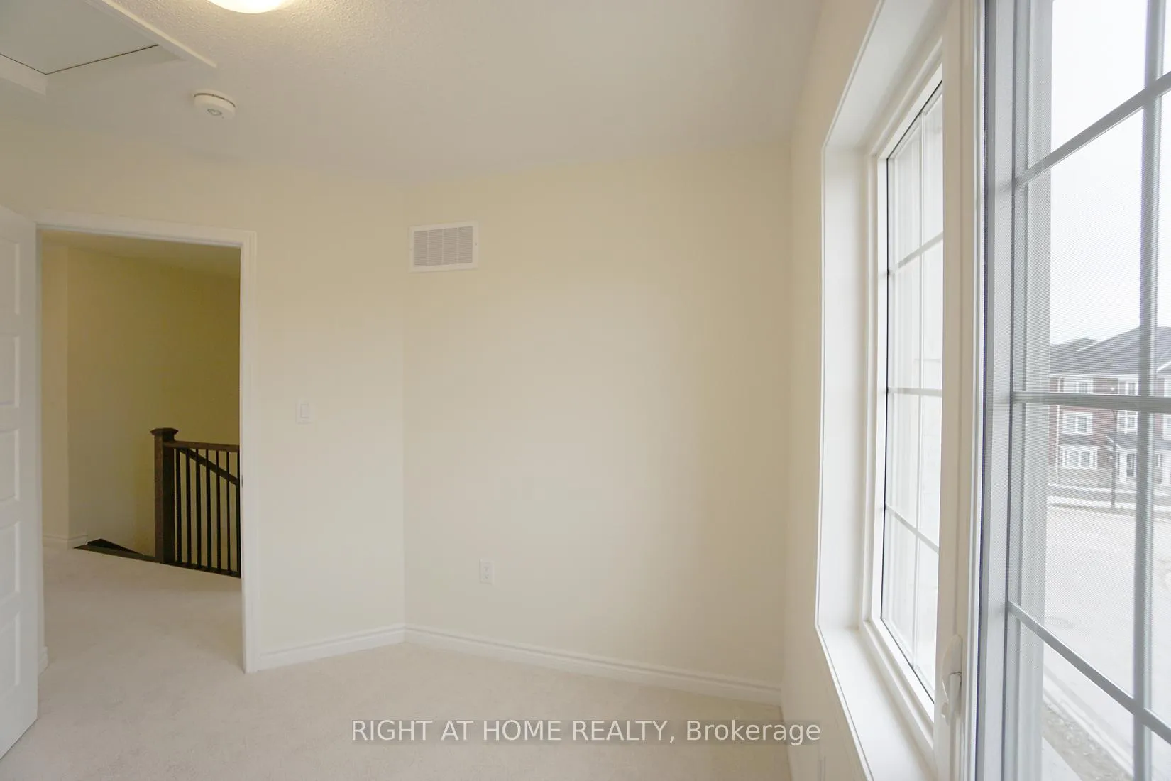 Photo 32 of 3328 Thunderbird Promenade E, Pickering, Rural Pickering — HOMEH