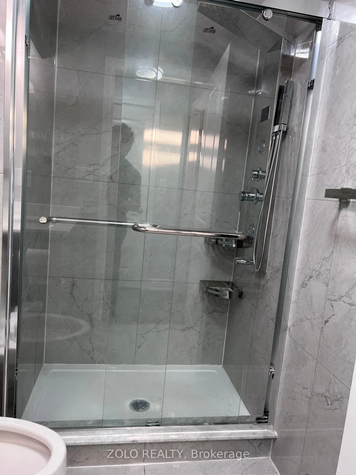 Photo 11 of Unit Basement, 239 Rockledge Drive, Hamilton, Rural Glanbrook — HOMEH