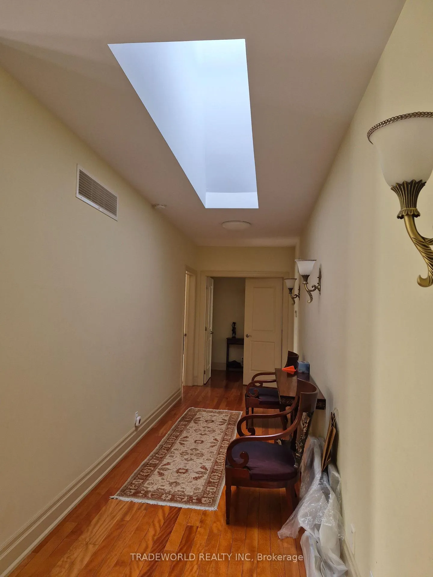 Photo 10 of 54 Pomander Road, Markham, Unionville — HOMEH