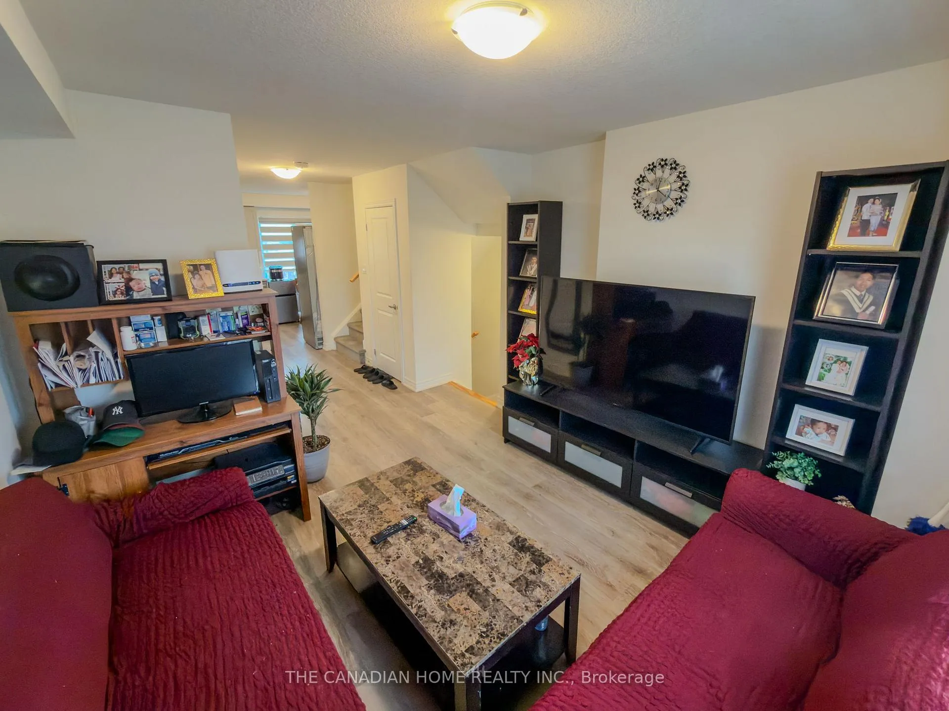 Photo 3 of 32 Reid Avenue N, Hamilton, McQuesten — HOMEH