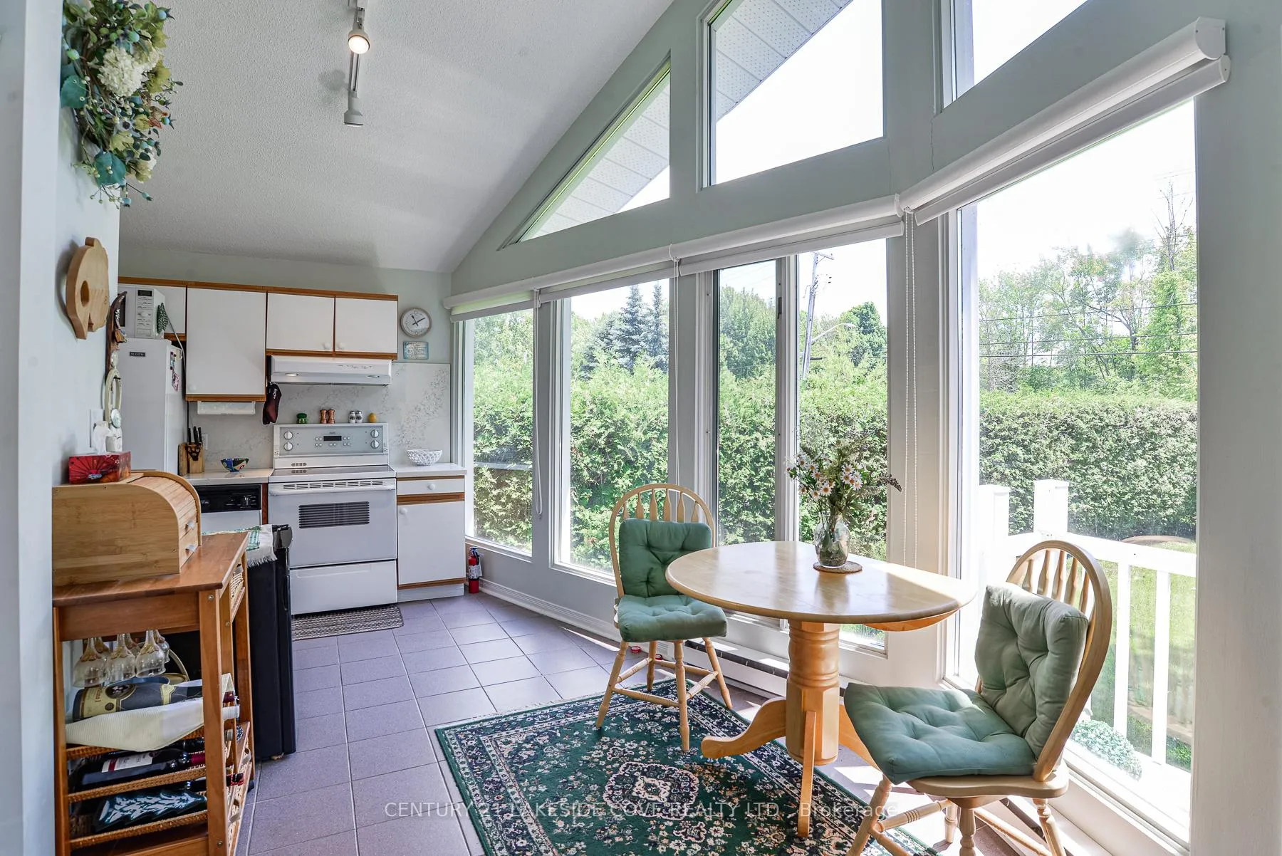 Photo 7 of 40 Simcoe Road N, Ramara, Brechin — HOMEH