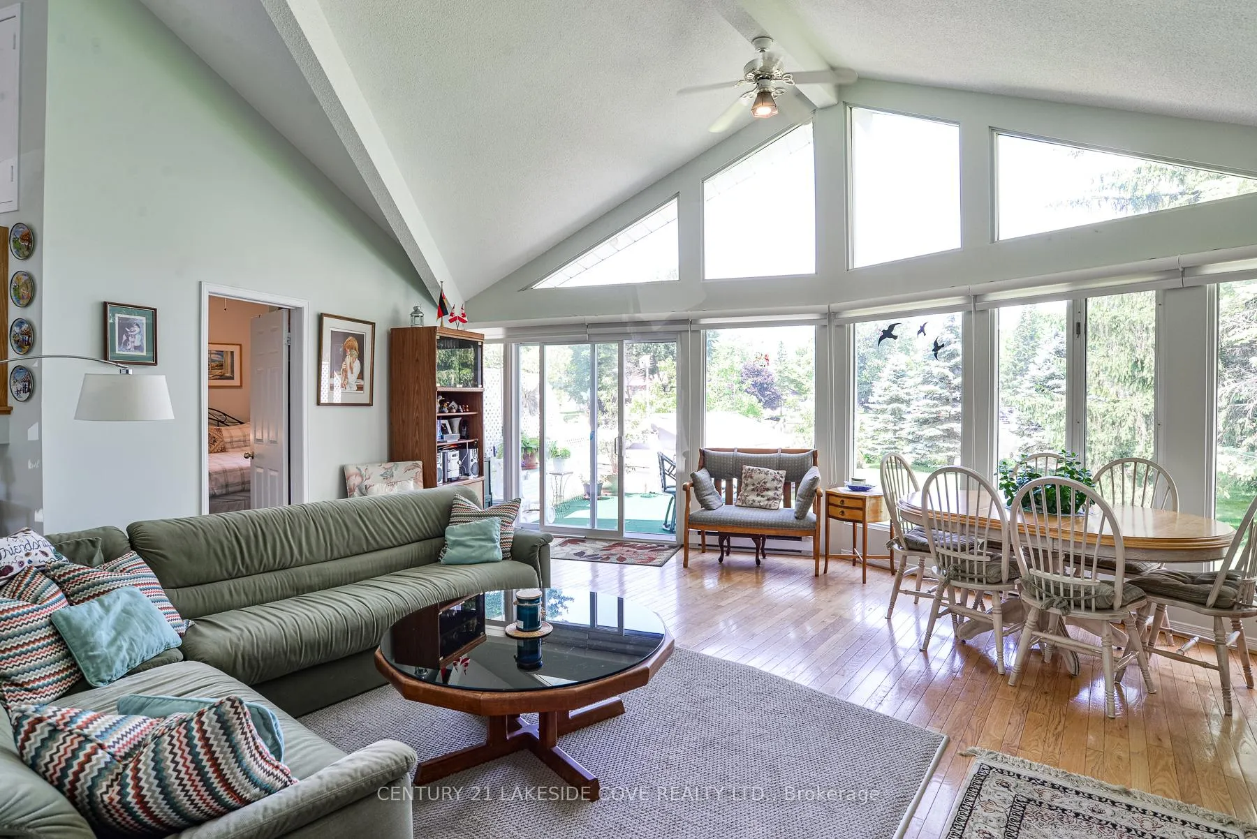 Photo 10 of 40 Simcoe Road N, Ramara, Brechin — HOMEH