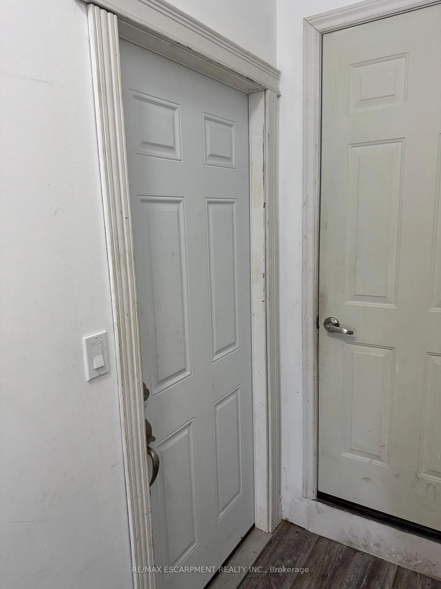 Photo 8 of Unit 2, 1152 King Street E, Hamilton, Crown Point — HOMEH