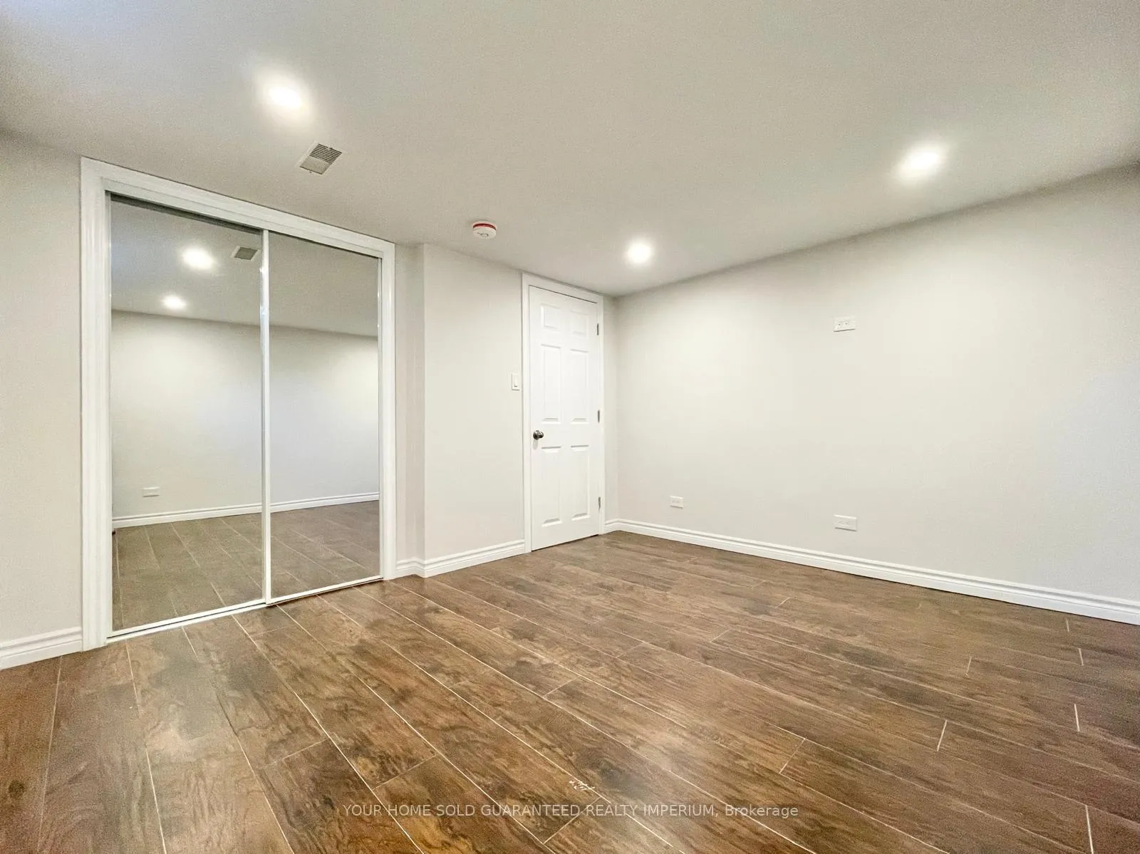 Photo 6 of Unit LOWER, 31 Rendale Avenue, St. Catharines, Carlton/Bunting — HOMEH