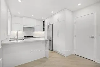 Front of Unit Unit 1, 1006 Eglinton Avenue W