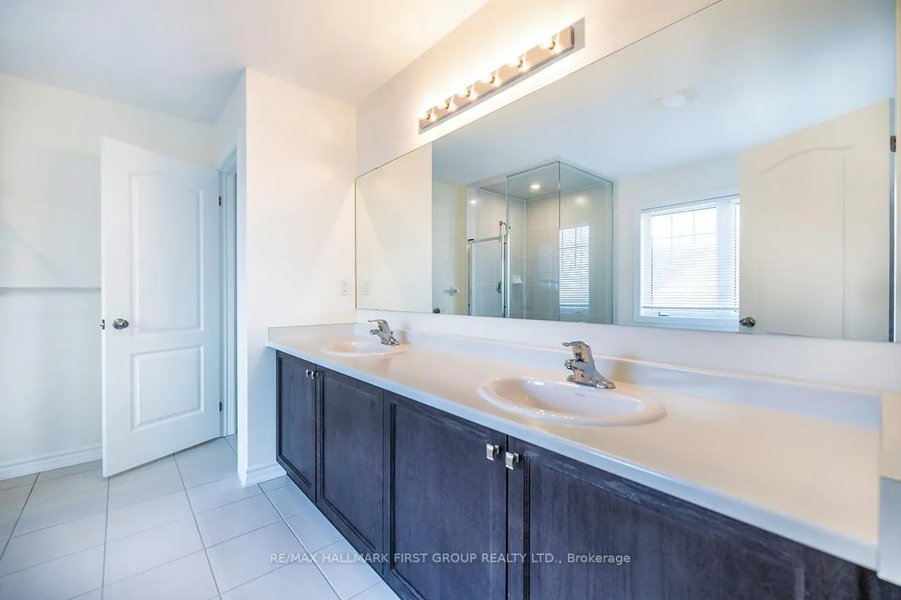 Photo 13 of 127 Robin Trail, Scugog, Port Perry — HOMEH