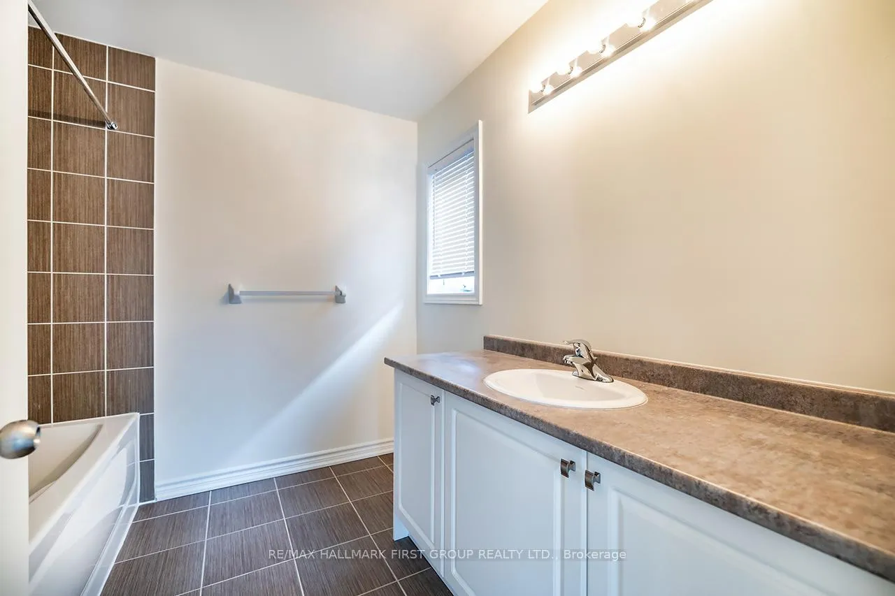 Photo 16 of 127 Robin Trail, Scugog, Port Perry — HOMEH