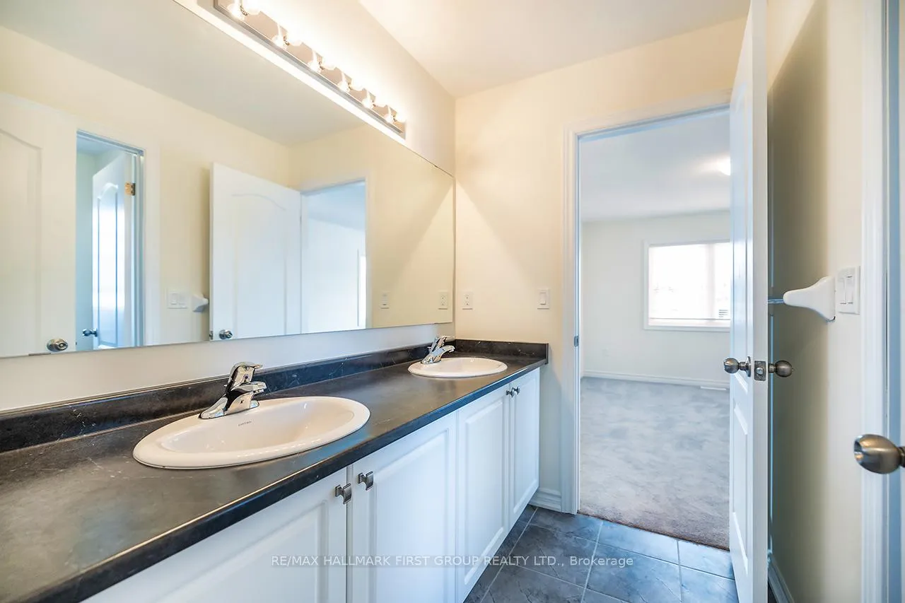 Photo 18 of 127 Robin Trail, Scugog, Port Perry — HOMEH