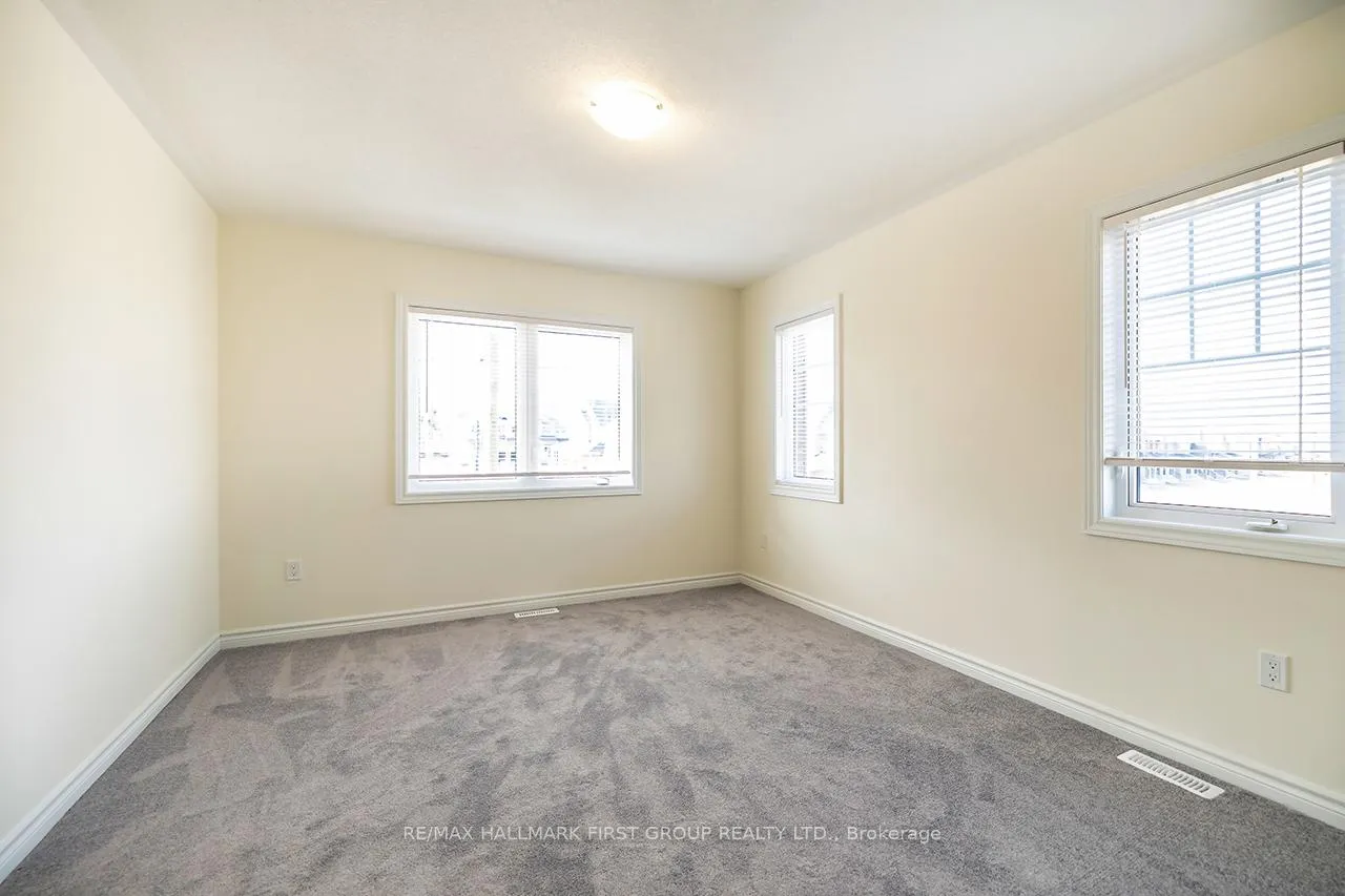 Photo 19 of 127 Robin Trail, Scugog, Port Perry — HOMEH