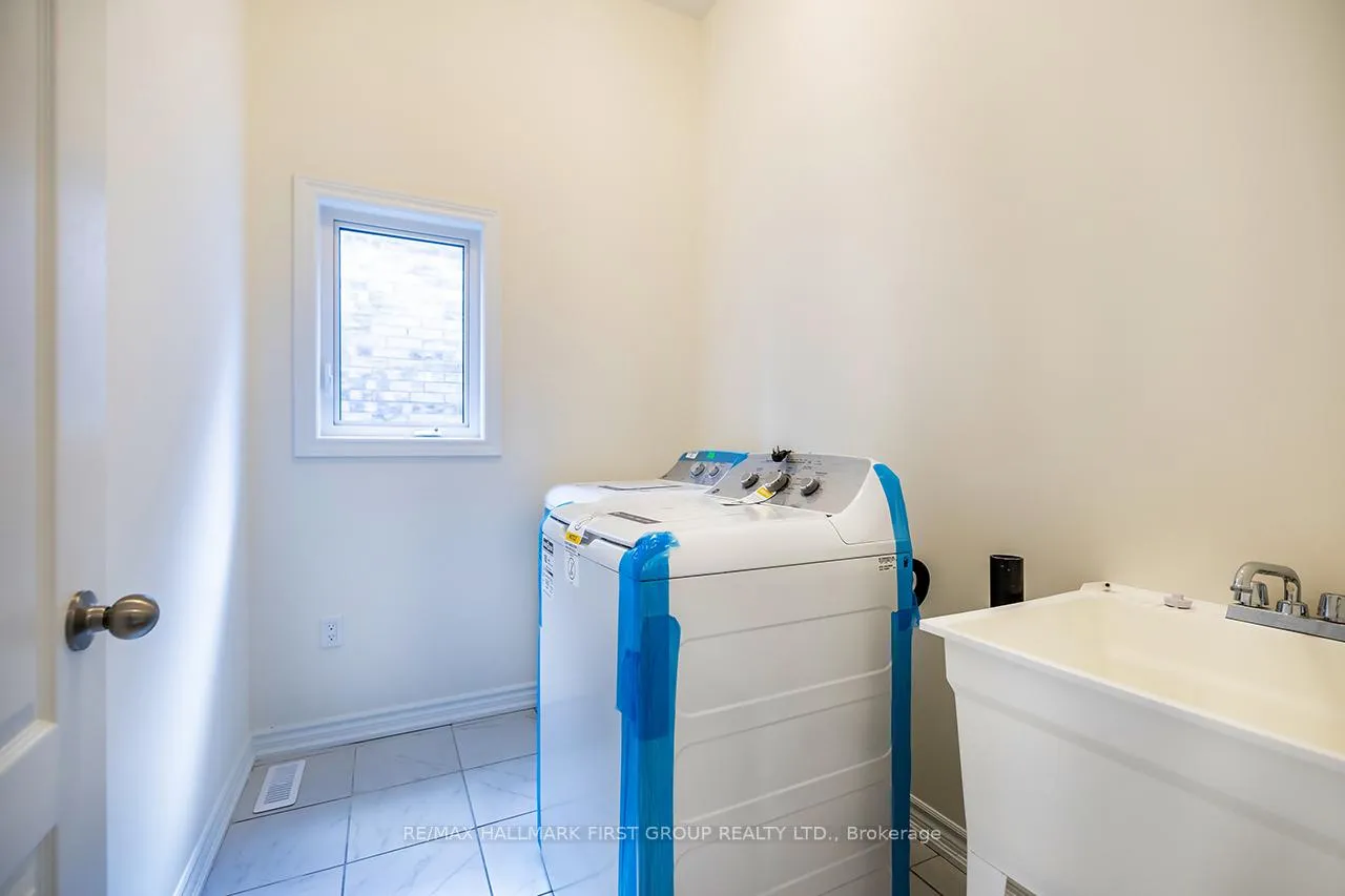 Photo 20 of 127 Robin Trail, Scugog, Port Perry — HOMEH