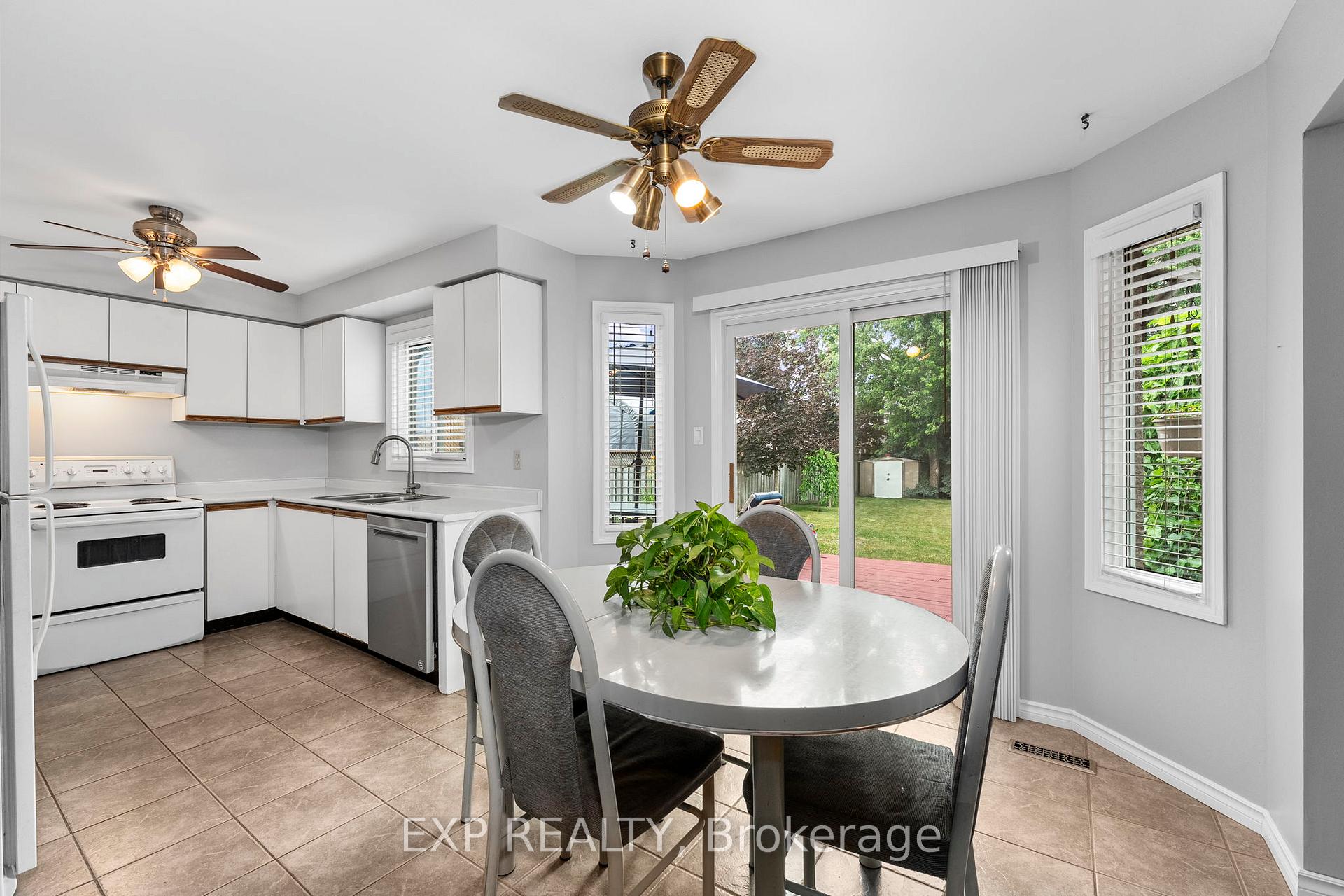 Photo 9 of 31 Ailsa Drive, Georgina, Keswick North — HOMEH