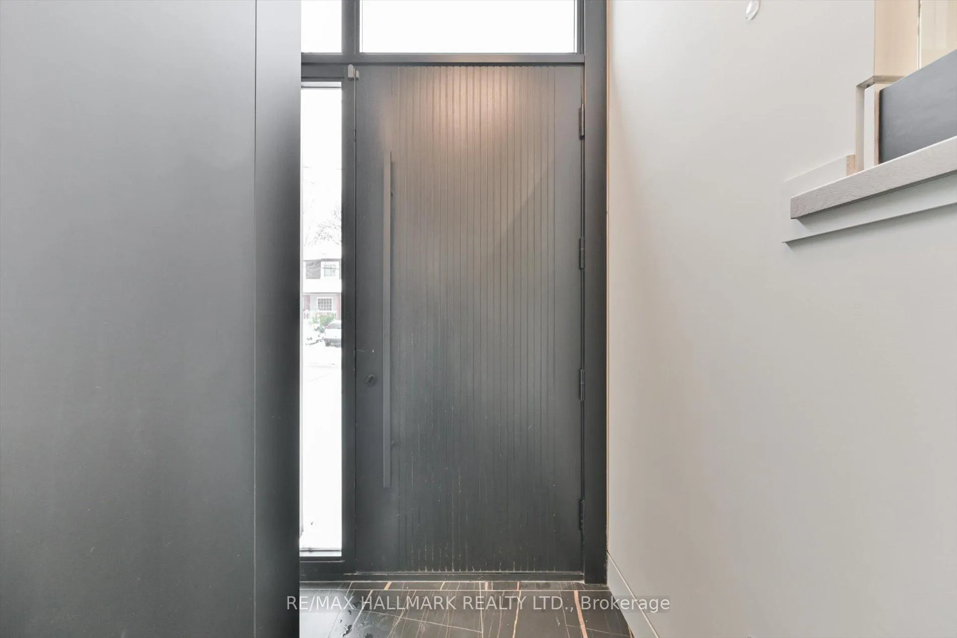 Photo 3 of 369 Millwood Road, Toronto, Mount Pleasant East — HOMEH