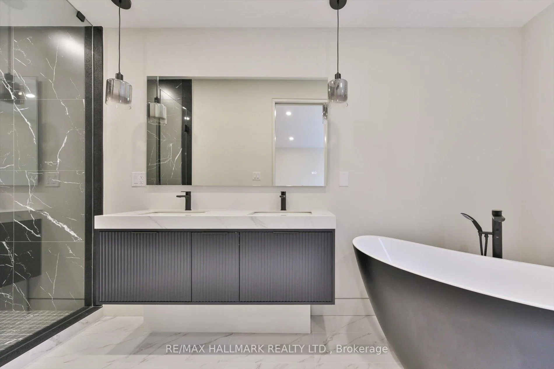 Photo 20 of 369 Millwood Road, Toronto, Mount Pleasant East — HOMEH