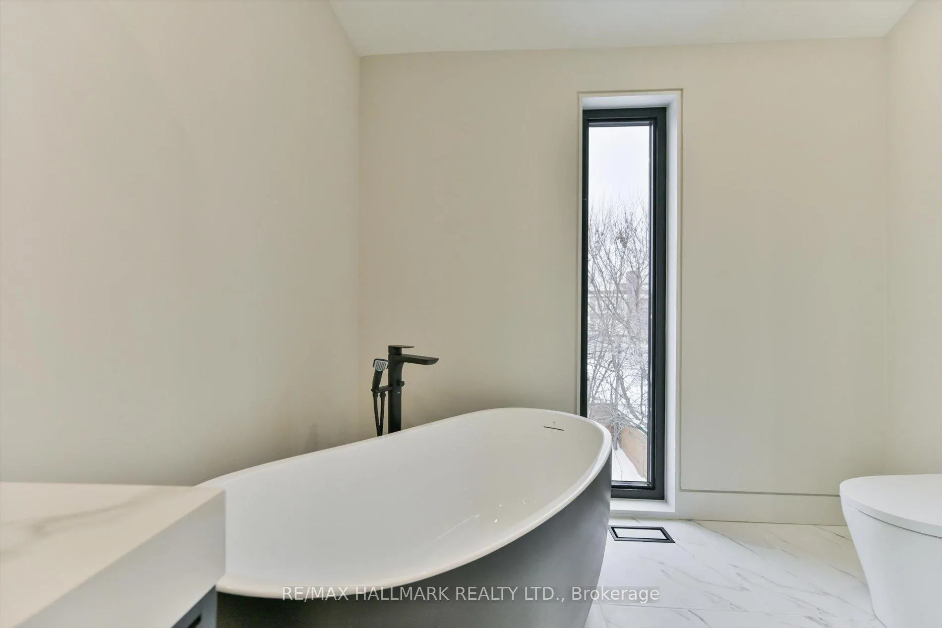 Photo 21 of 369 Millwood Road, Toronto, Mount Pleasant East — HOMEH