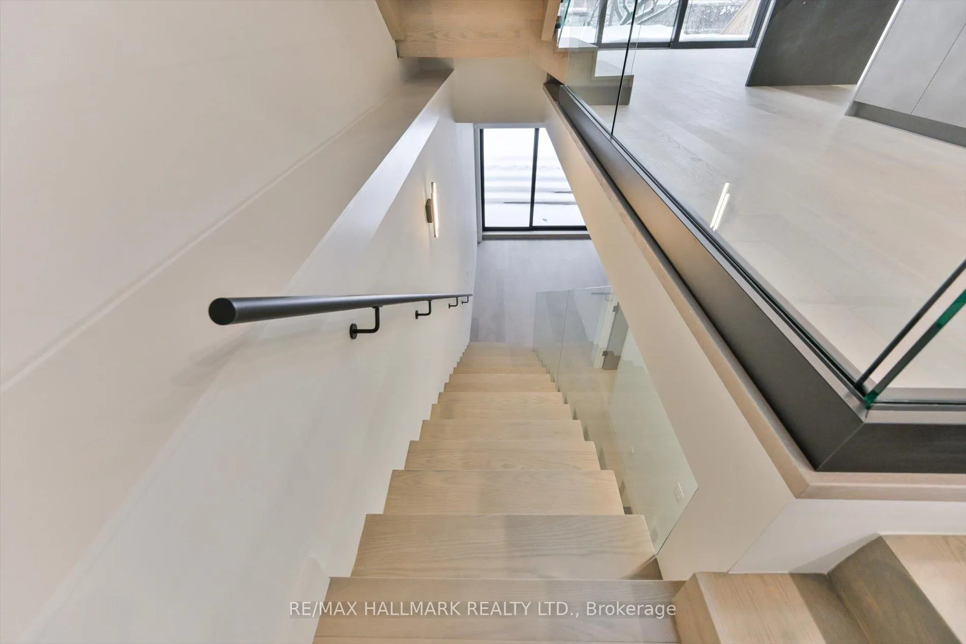 Photo 31 of 369 Millwood Road, Toronto, Mount Pleasant East — HOMEH