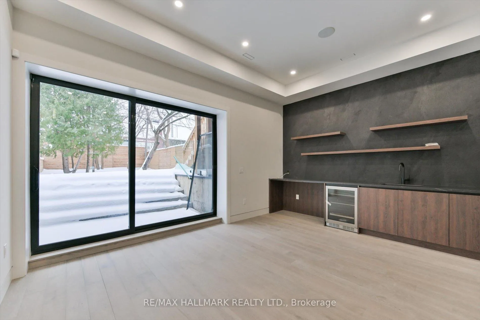 Photo 32 of 369 Millwood Road, Toronto, Mount Pleasant East — HOMEH