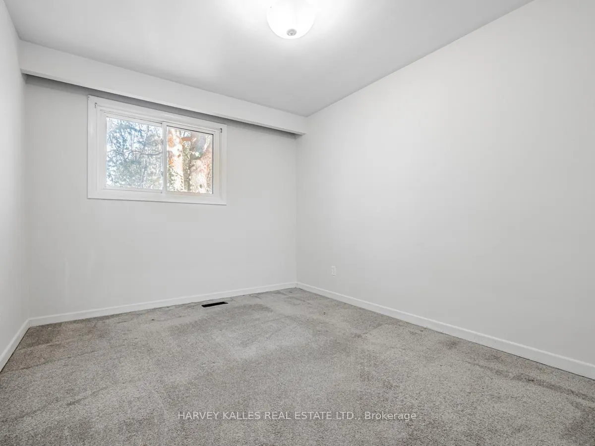 Photo 10 of 151 Henderson Avenue, Markham, Thornhill — HOMEH