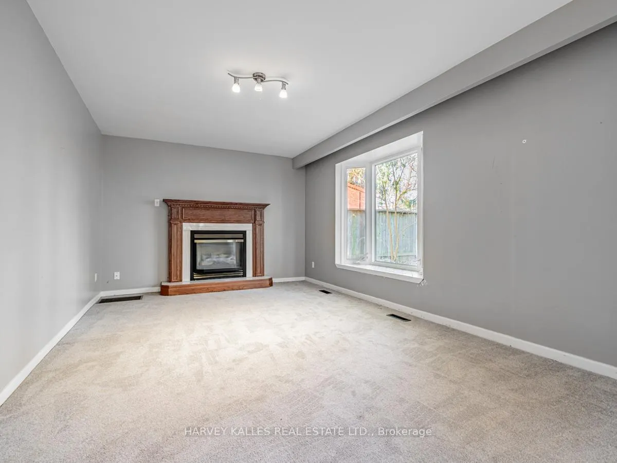 Photo 12 of 151 Henderson Avenue, Markham, Thornhill — HOMEH