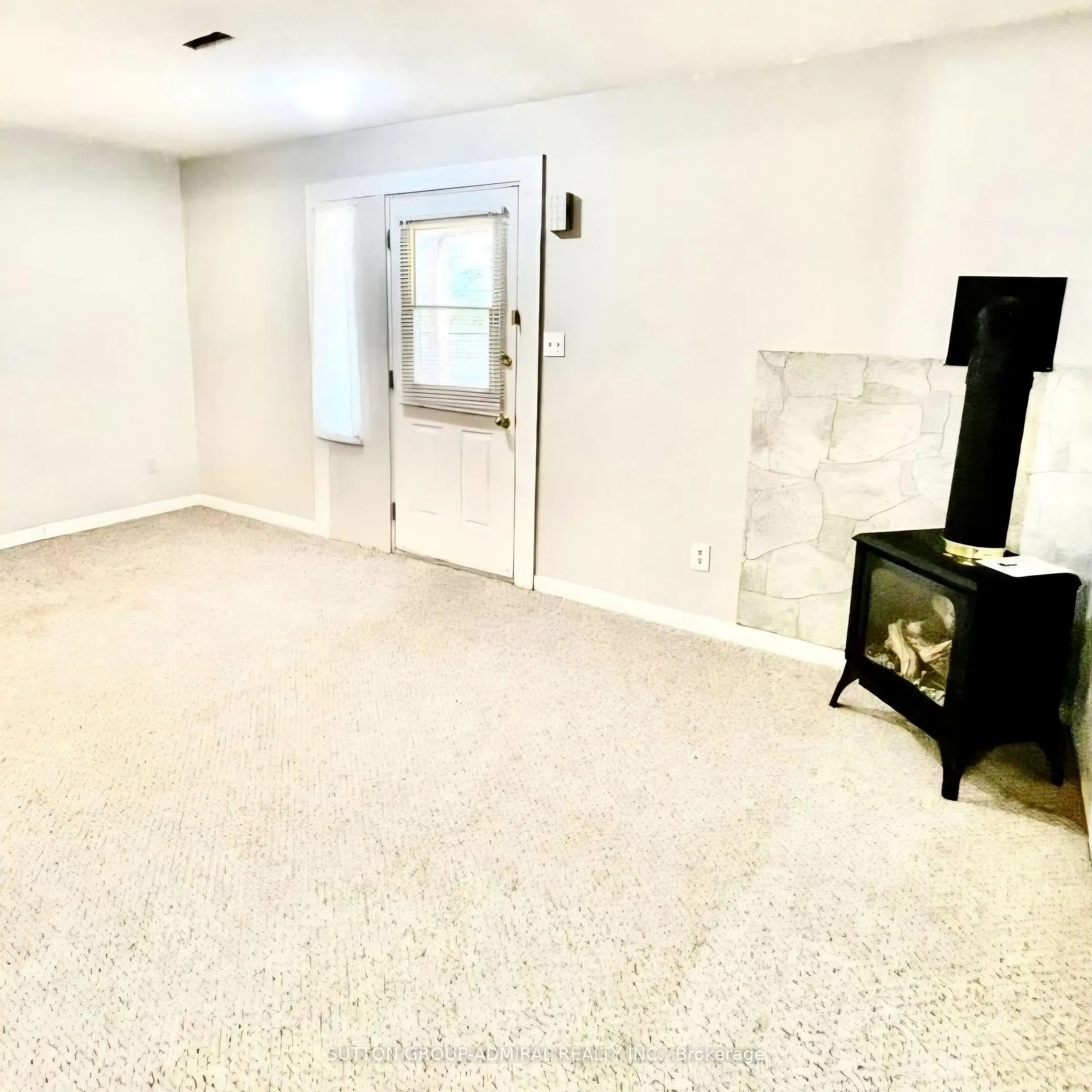 Photo 2 of 53 Eden Drive, Barrie, Letitia Heights — HOMEH