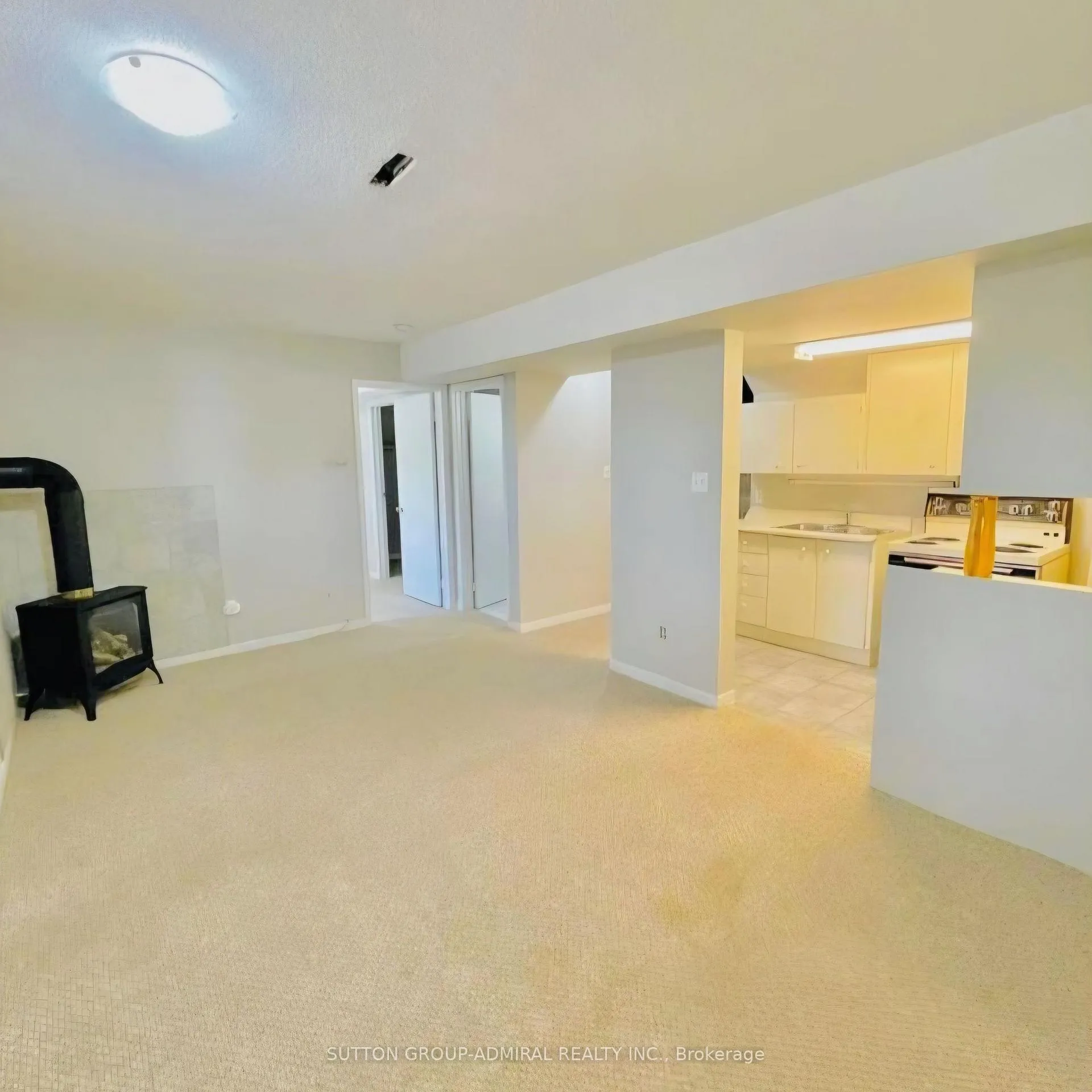 Photo 3 of 53 Eden Drive, Barrie, Letitia Heights — HOMEH