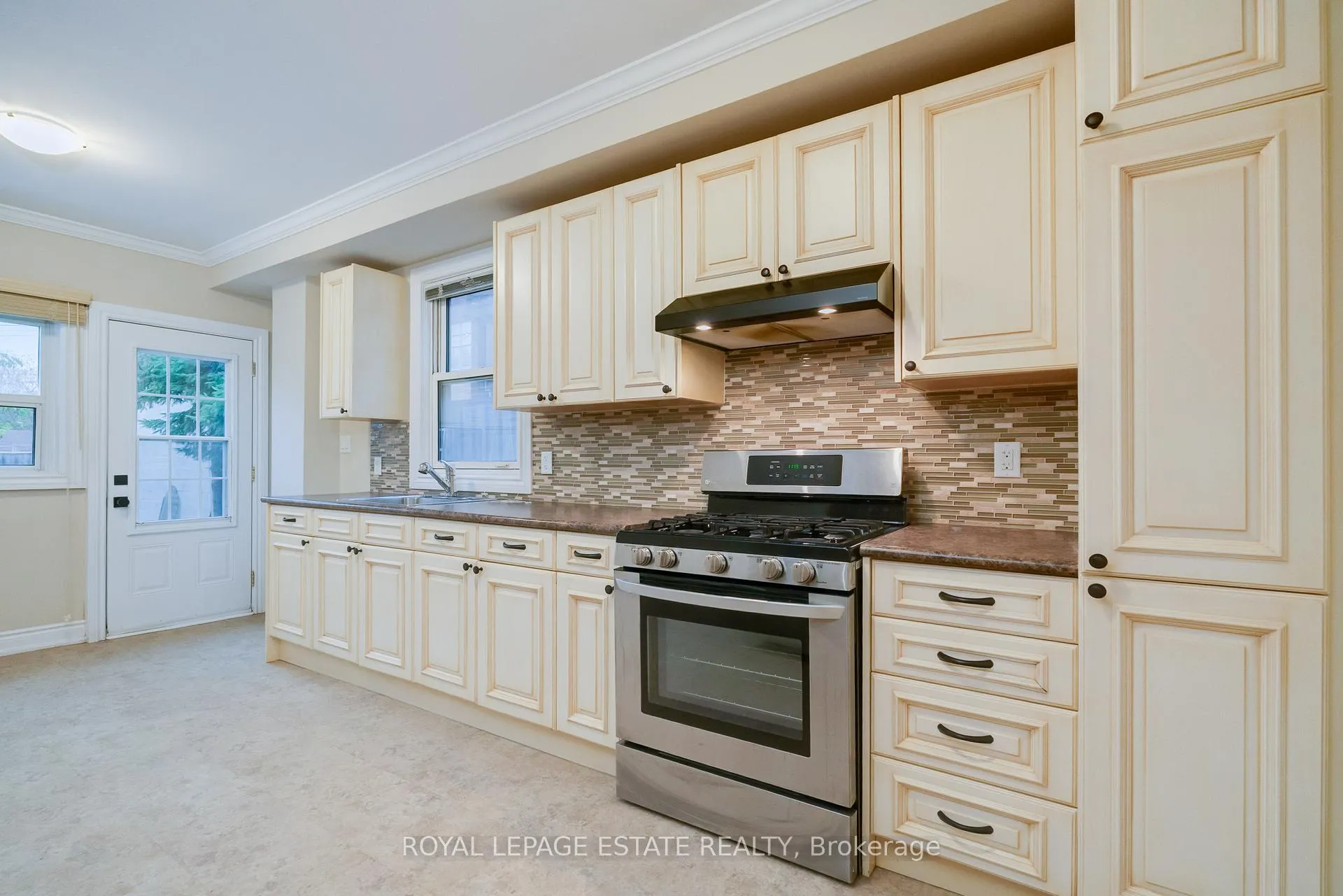 Photo 9 of 361 Brock Avenue, Toronto, Dufferin Grove — HOMEH