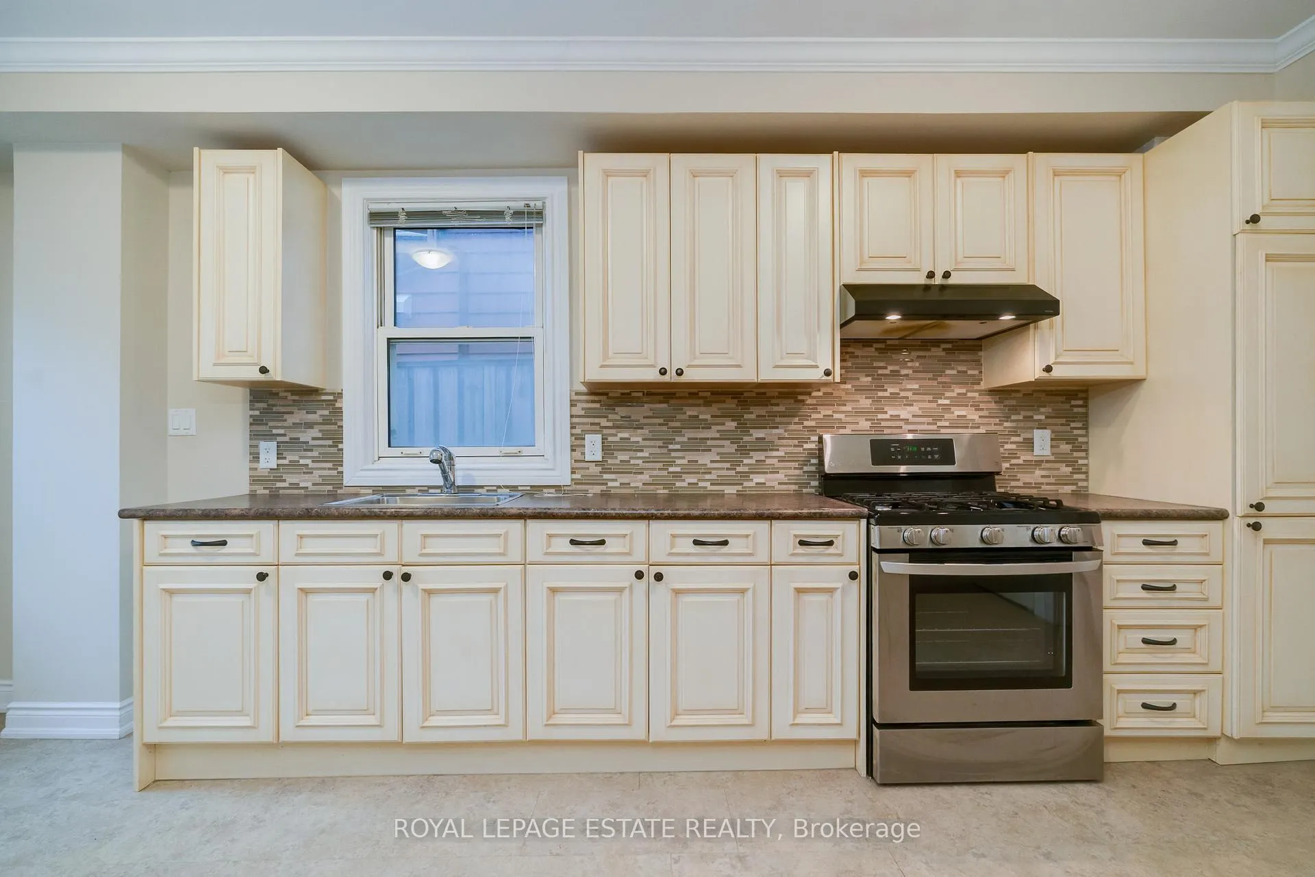 Photo 10 of 361 Brock Avenue, Toronto, Dufferin Grove — HOMEH