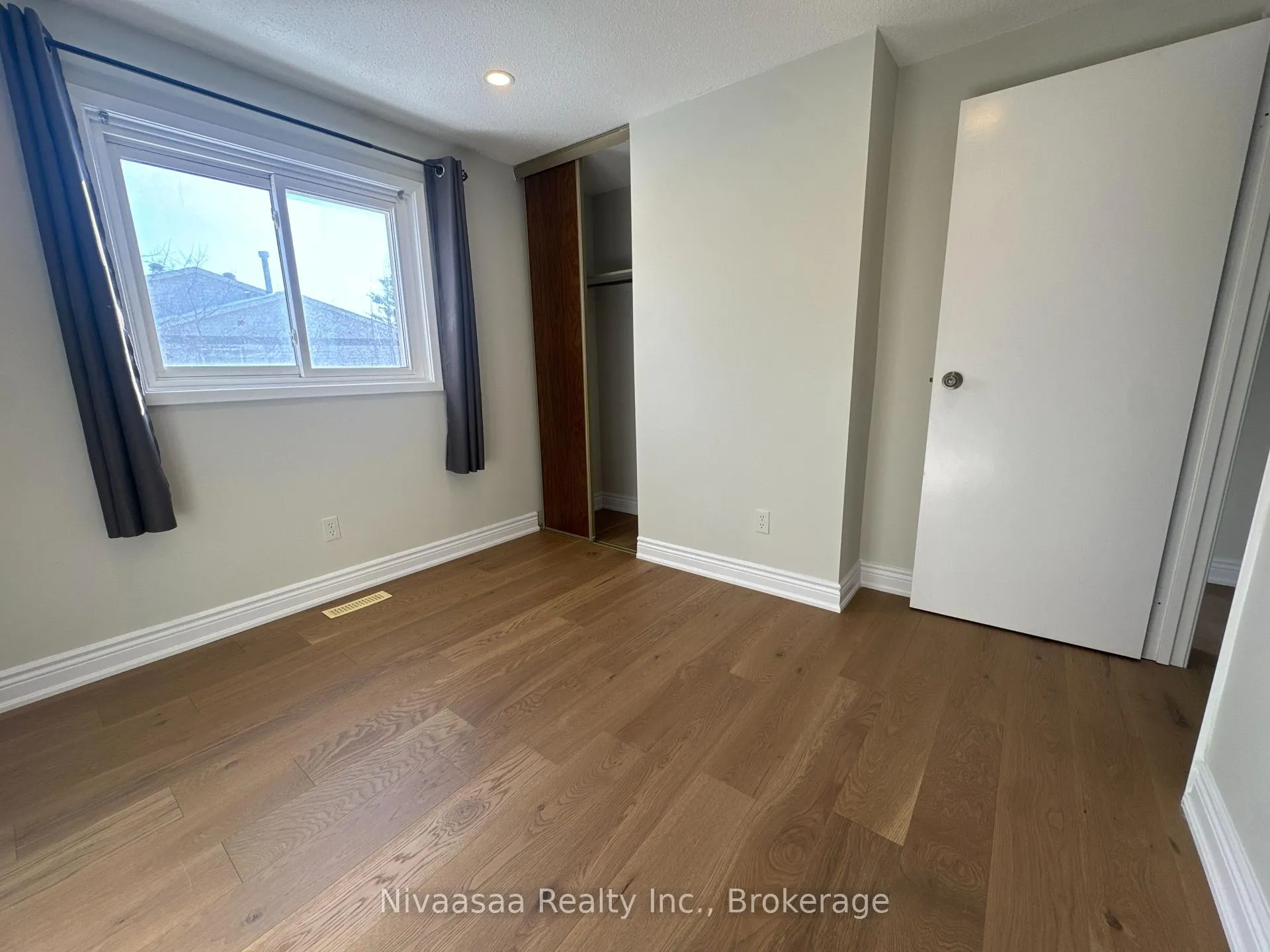 Photo 14 of 71 Pathfinder Crescent, Kitchener — HOMEH