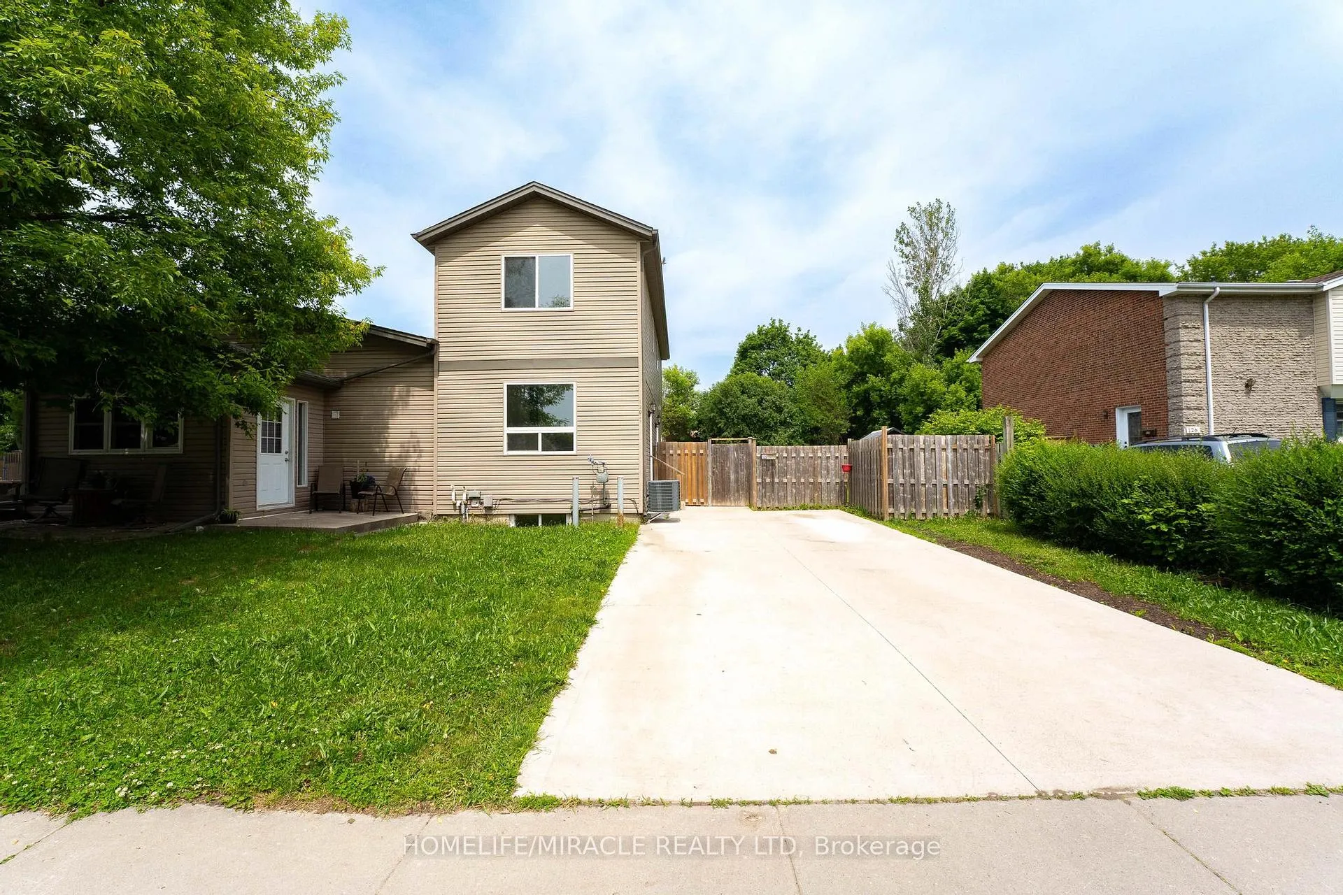 Photo 4 of 120 Jansen Avenue, Kitchener — HOMEH
