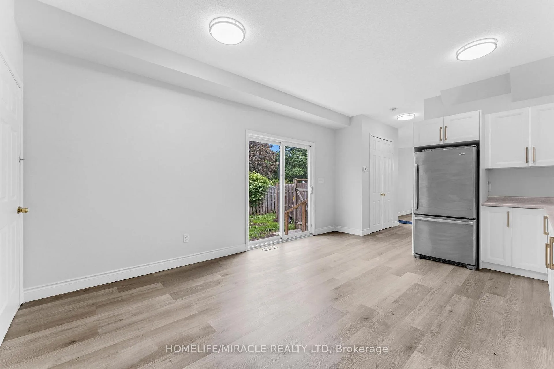 Photo 12 of 120 Jansen Avenue, Kitchener — HOMEH