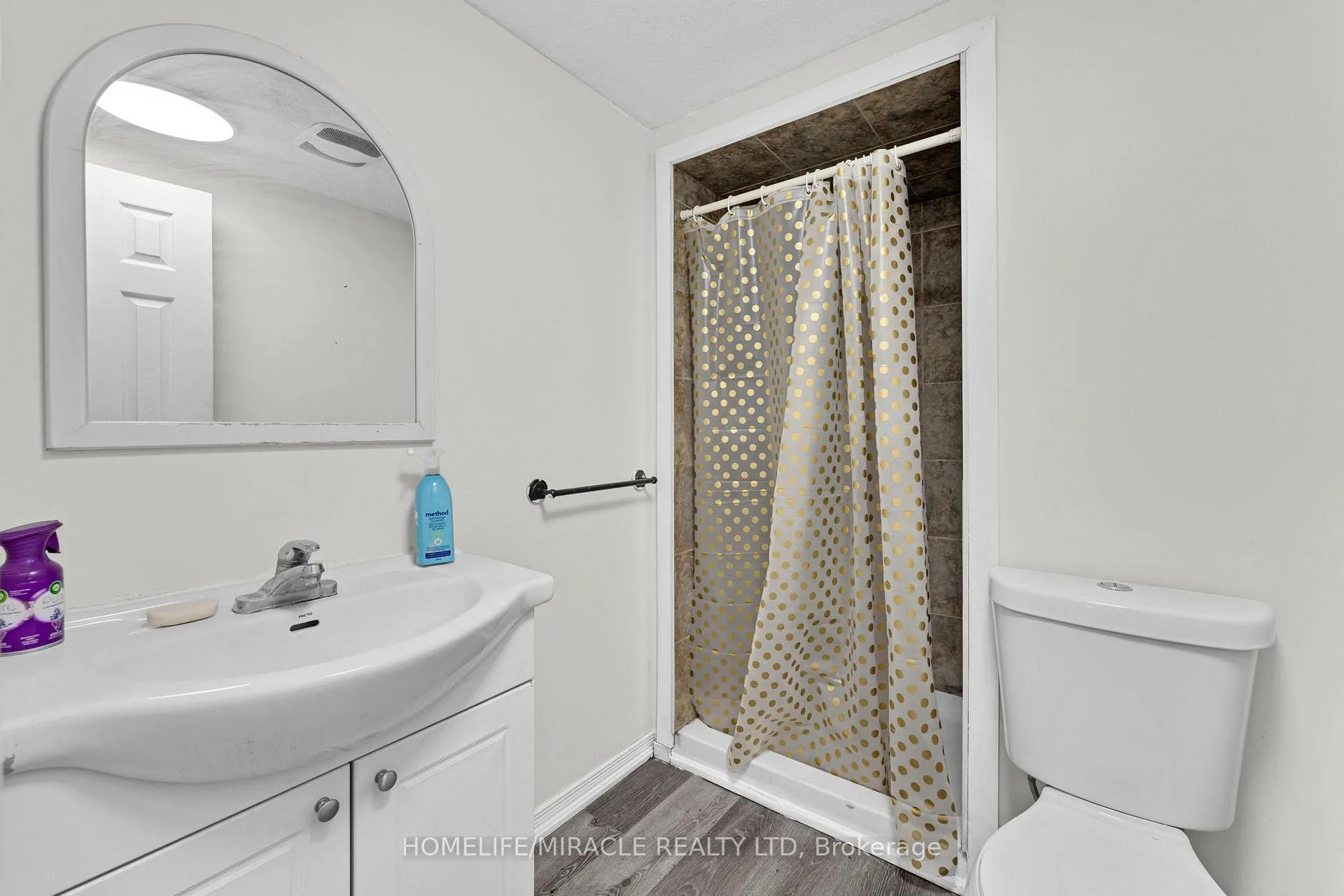 Photo 29 of 120 Jansen Avenue, Kitchener — HOMEH