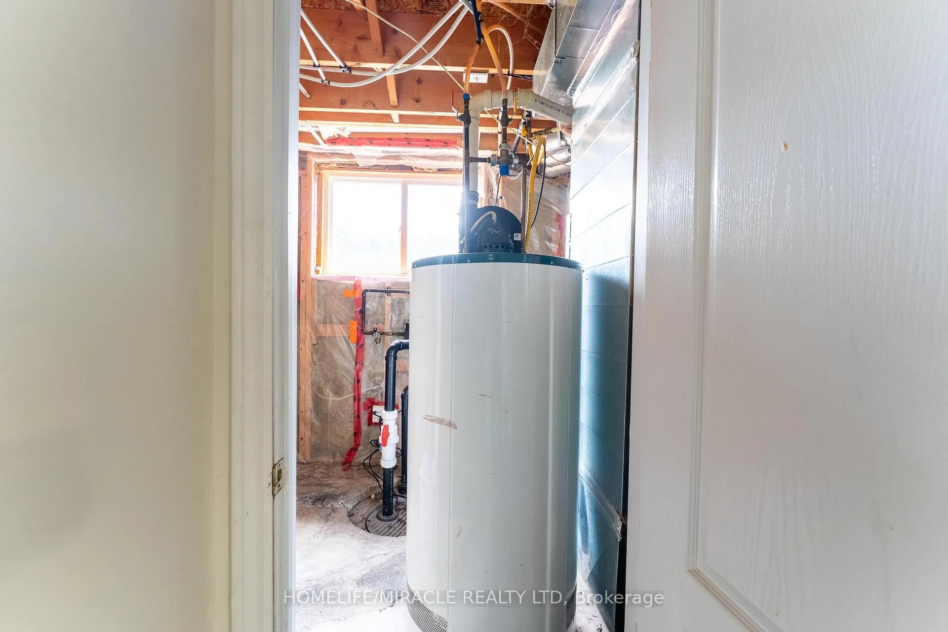 Photo 30 of 120 Jansen Avenue, Kitchener — HOMEH