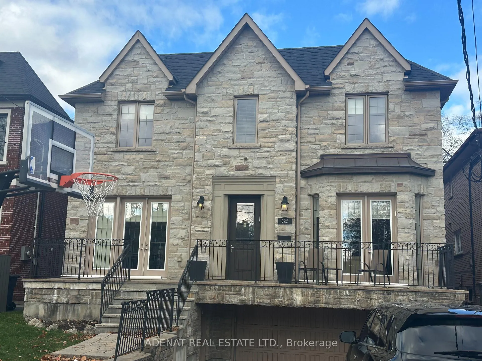 Photo 1 of 622 Coldstrem Avenue N, Toronto, Englemount-Lawrence — HOMEH