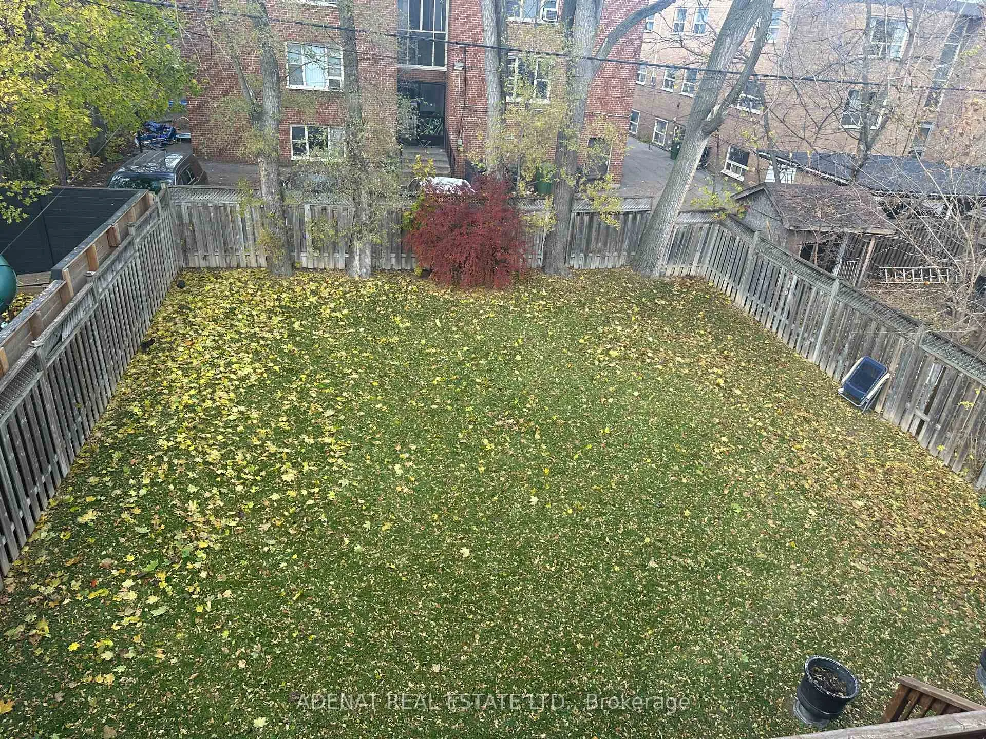 Photo 11 of 622 Coldstrem Avenue N, Toronto, Englemount-Lawrence — HOMEH