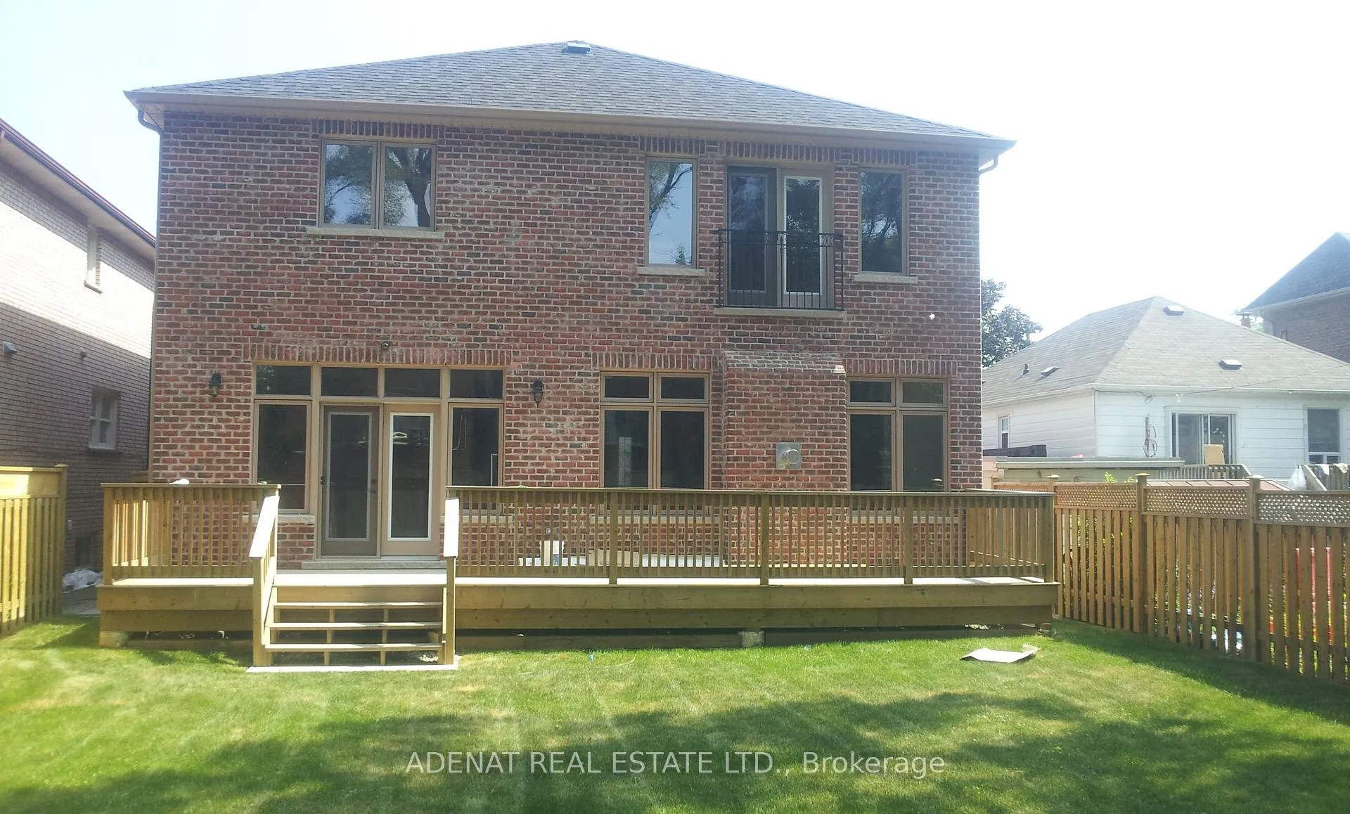 Photo 12 of 622 Coldstrem Avenue N, Toronto, Englemount-Lawrence — HOMEH