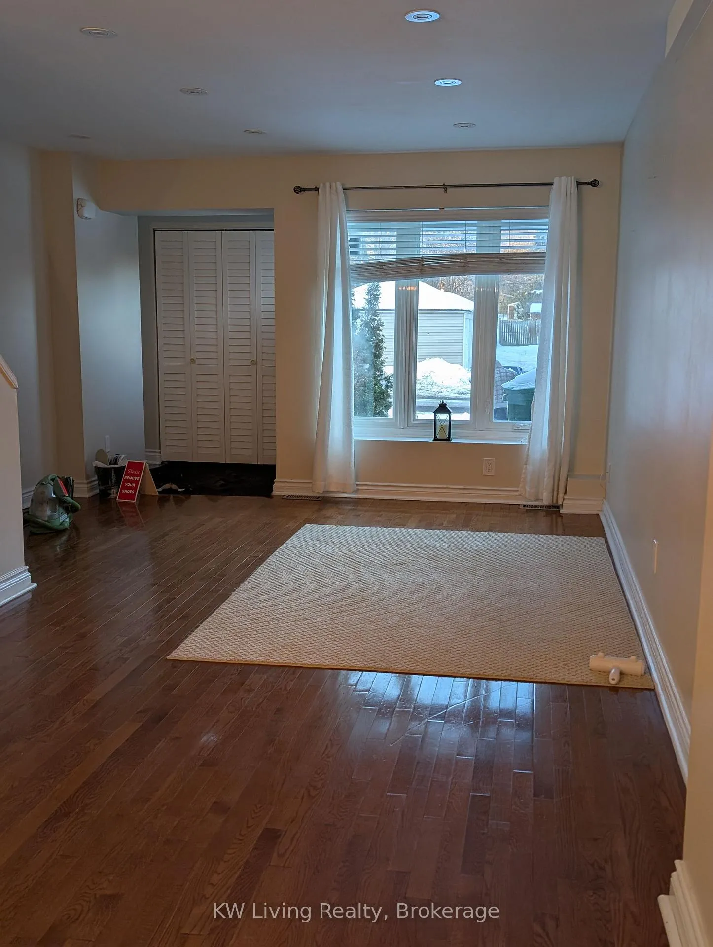 Photo 2 of 583 Roehampton Avenue, Toronto, Mount Pleasant East — HOMEH