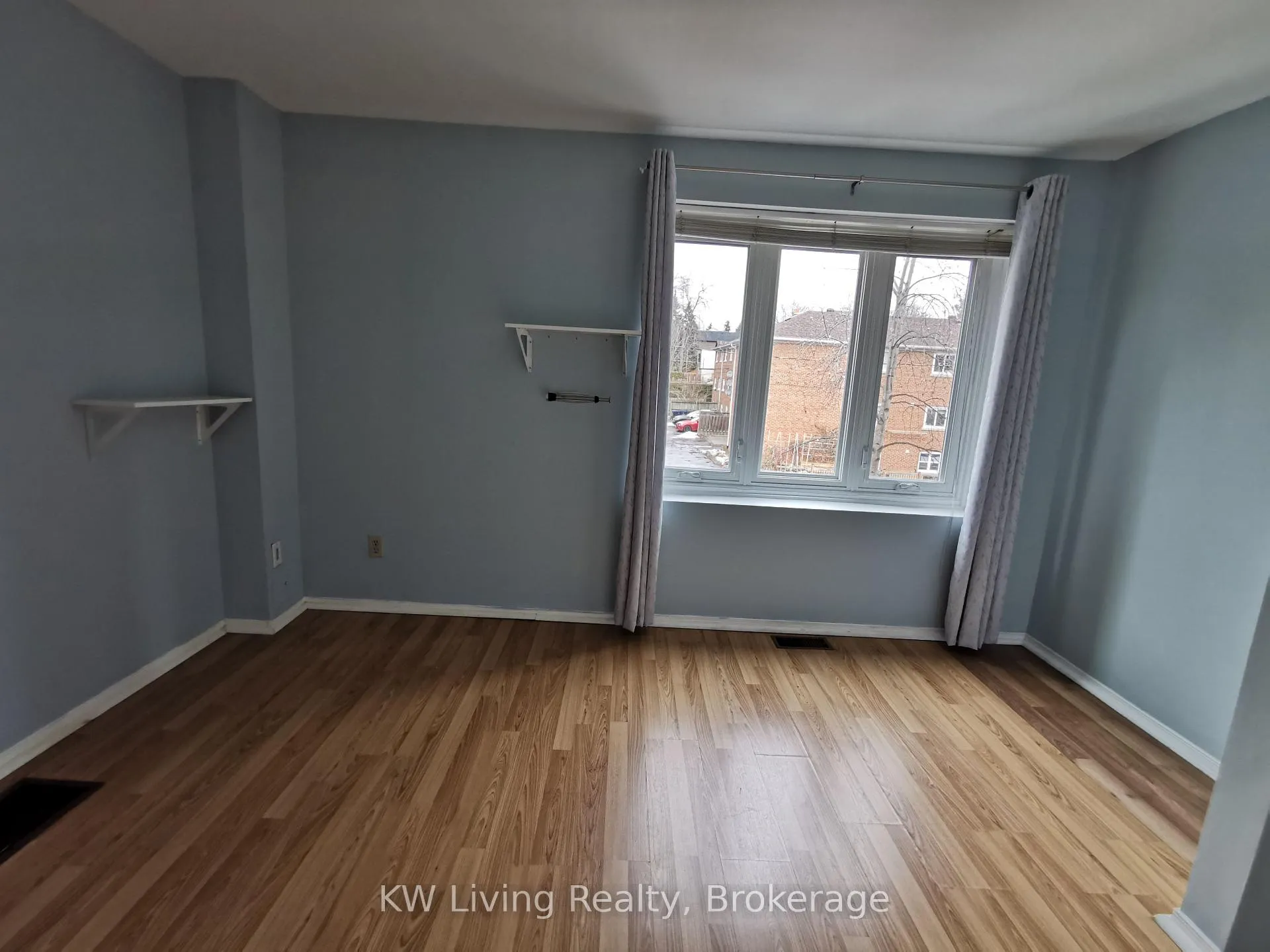 Photo 6 of 583 Roehampton Avenue, Toronto, Mount Pleasant East — HOMEH