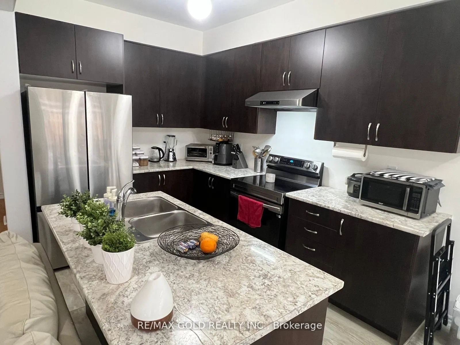 Photo 6 of 31 Tamworth Terrace, Barrie, Rural Barrie Southeast — HOMEH
