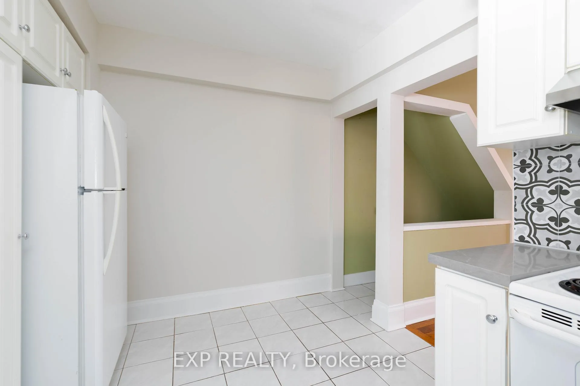 Photo 6 of 137 Bastedo Avenue, Toronto, Woodbine Corridor — HOMEH