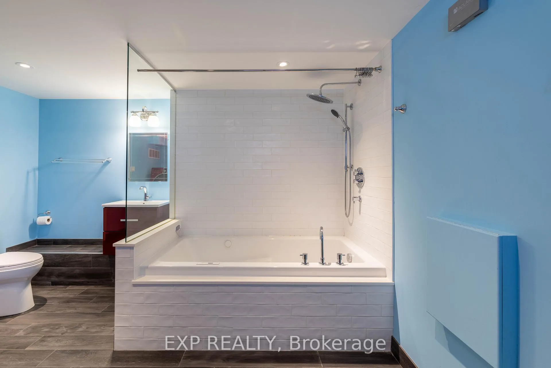 Photo 24 of 137 Bastedo Avenue, Toronto, Woodbine Corridor — HOMEH