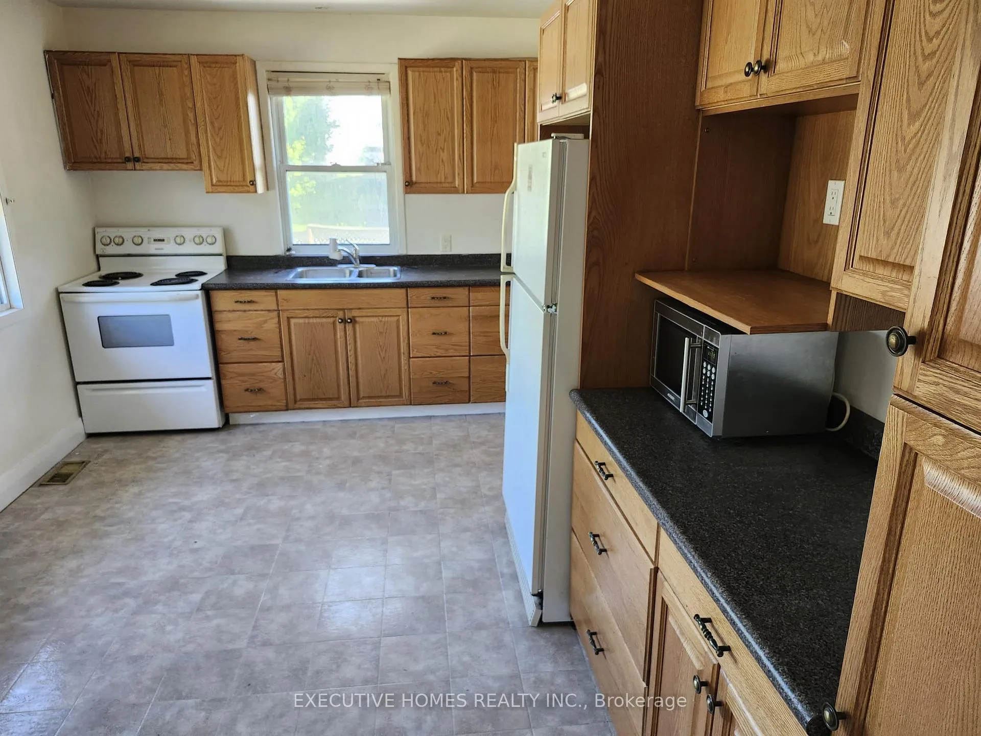 Photo 2 of 25-B Amos Avenue, Waterloo — HOMEH