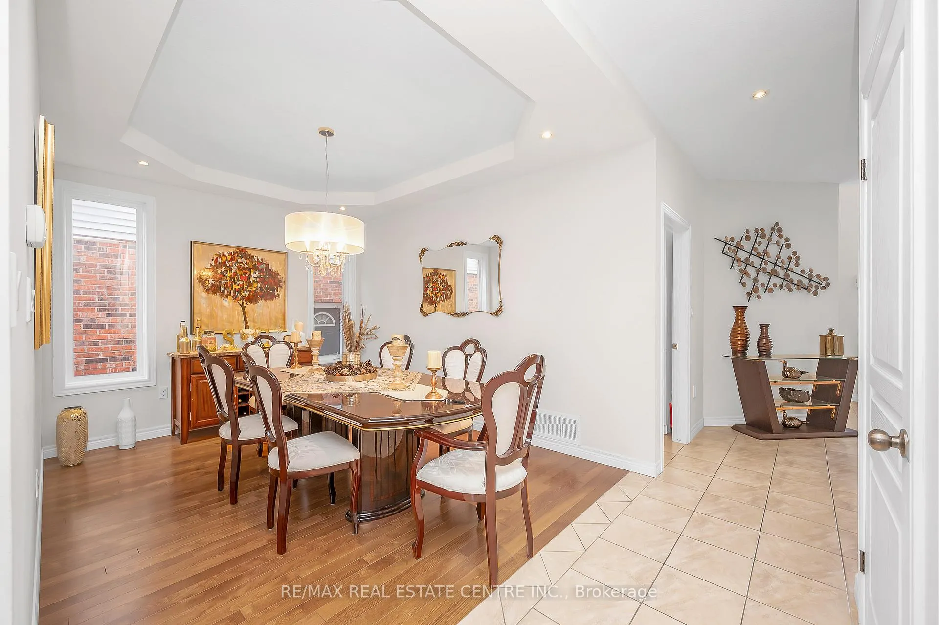 Photo 10 of 733 Stone Church Road E, Hamilton, Randall — HOMEH