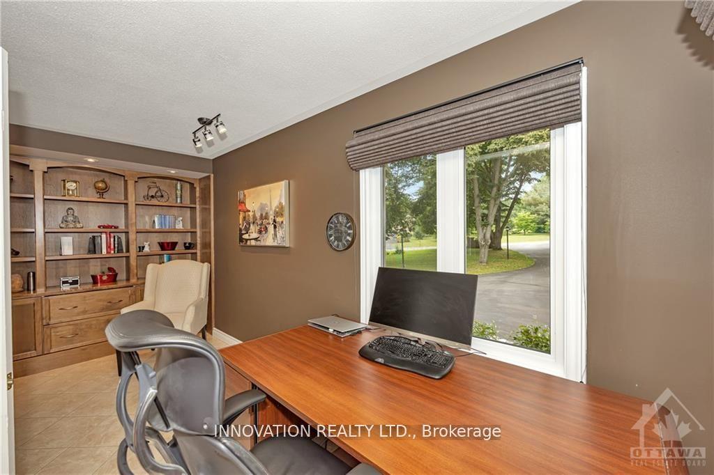 Photo 8 of 105 Locharron Crescent, Ottawa, Huntley Ward (South East) — HOMEH