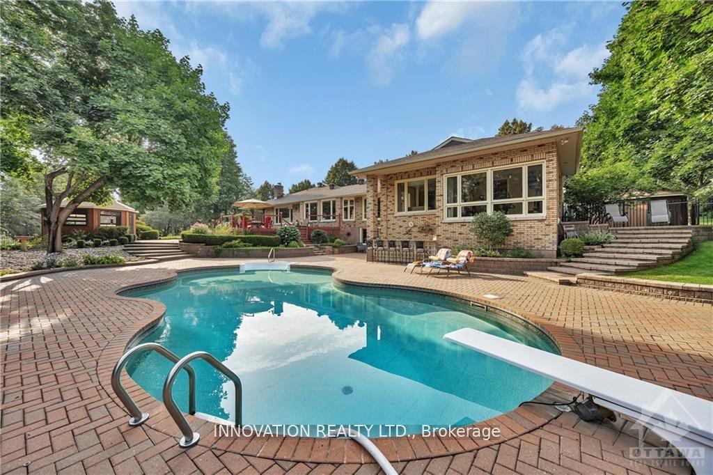 Photo 27 of 105 Locharron Crescent, Ottawa, Huntley Ward (South East) — HOMEH