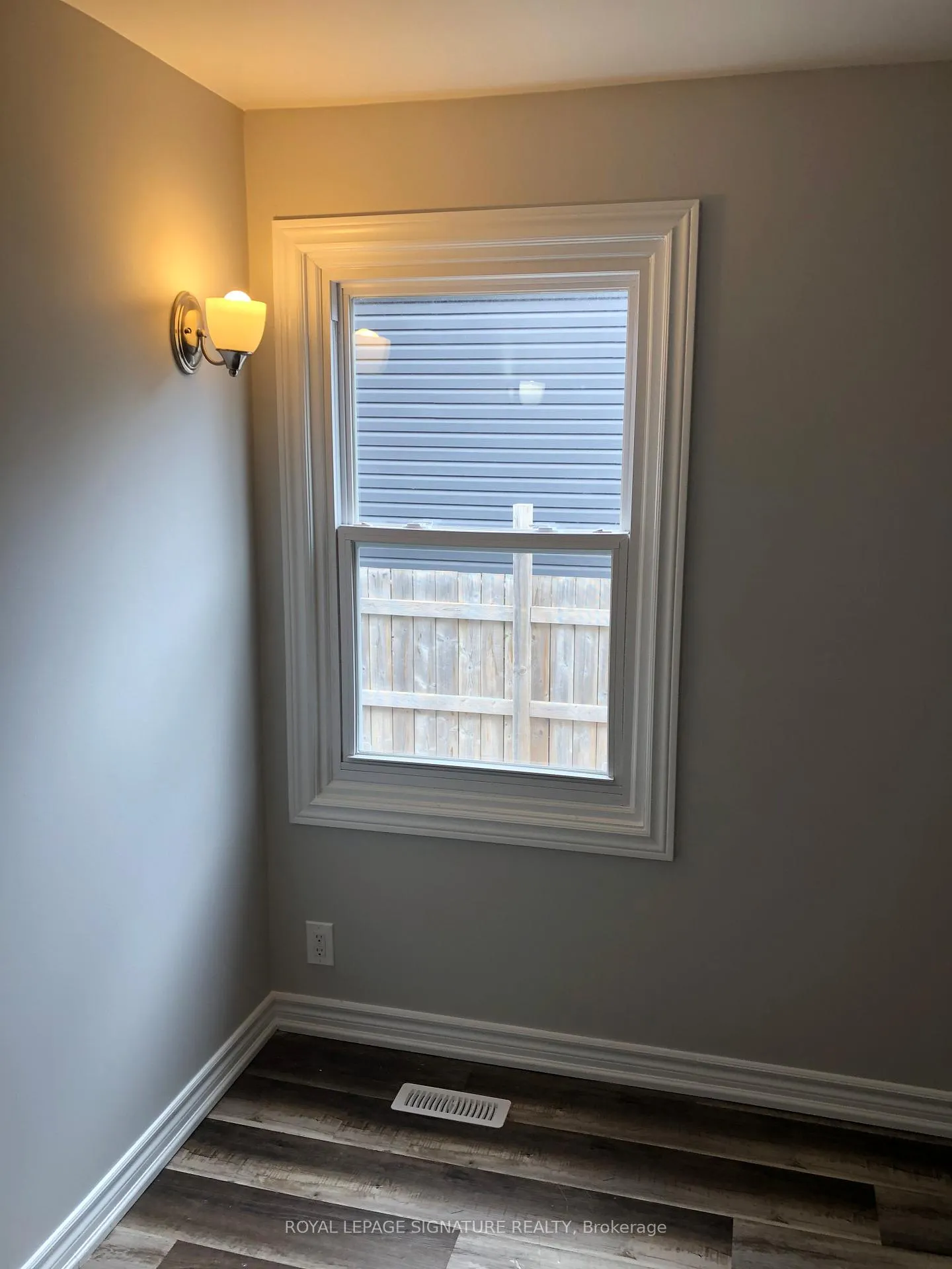 Photo 9 of 22 George Street, Ajax, Central — HOMEH