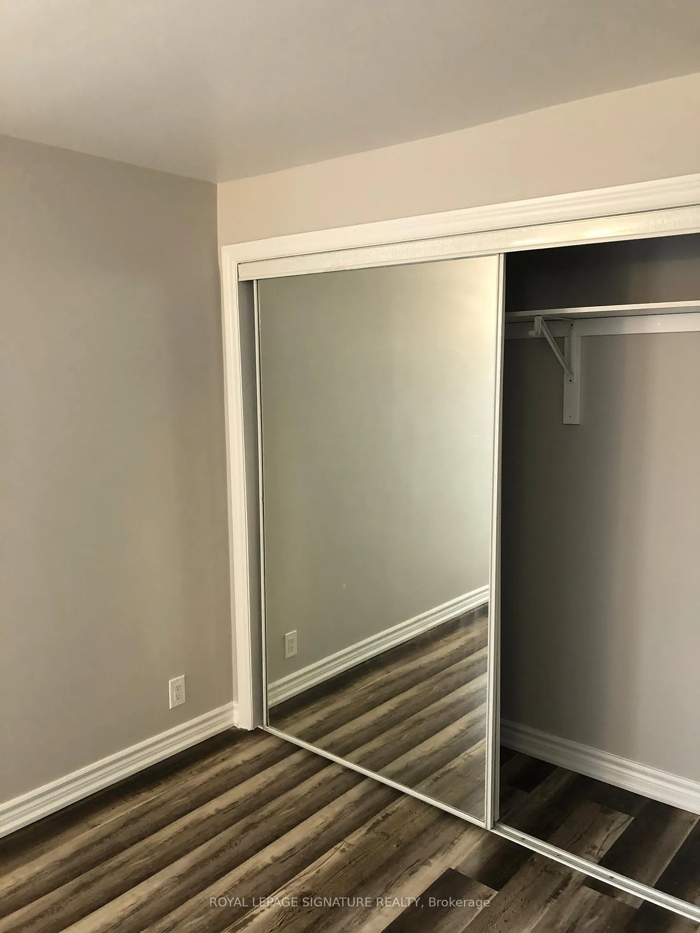 Photo 11 of 22 George Street, Ajax, Central — HOMEH