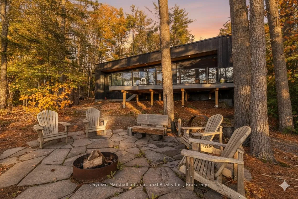 Photo 2 of 1054 Thomas Road, Gravenhurst, Ryde — HOMEH