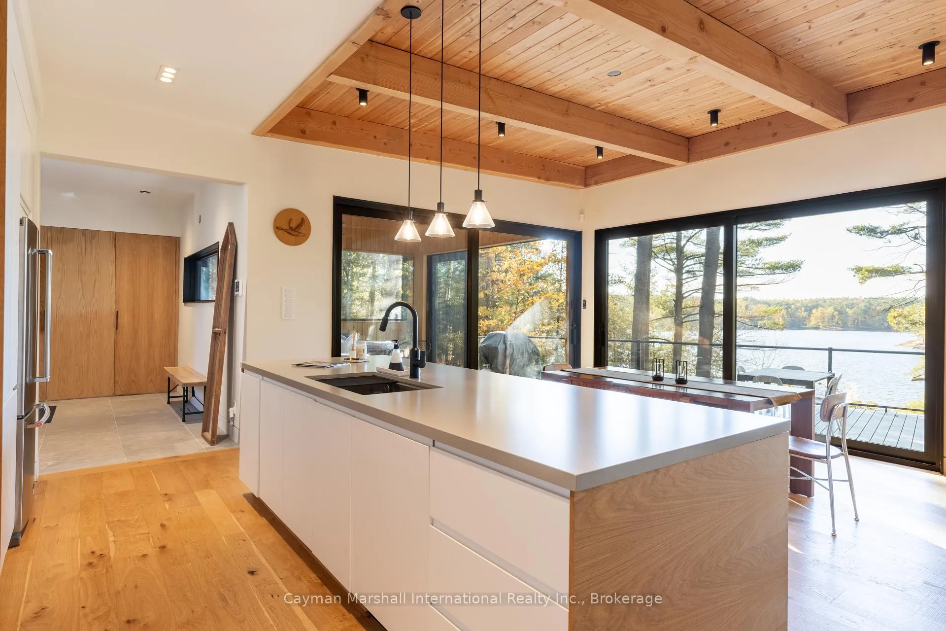 Photo 7 of 1054 Thomas Road, Gravenhurst, Ryde — HOMEH