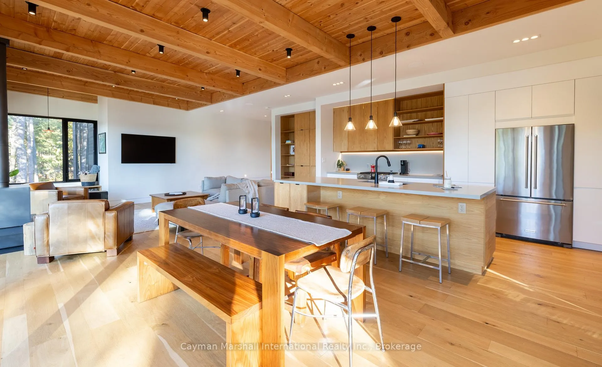 Photo 8 of 1054 Thomas Road, Gravenhurst, Ryde — HOMEH