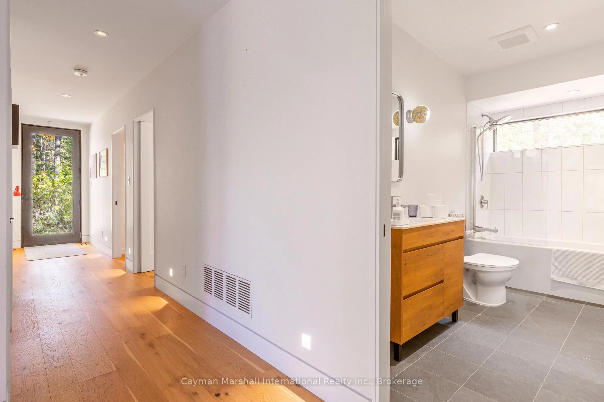 Photo 15 of 1054 Thomas Road, Gravenhurst, Ryde — HOMEH