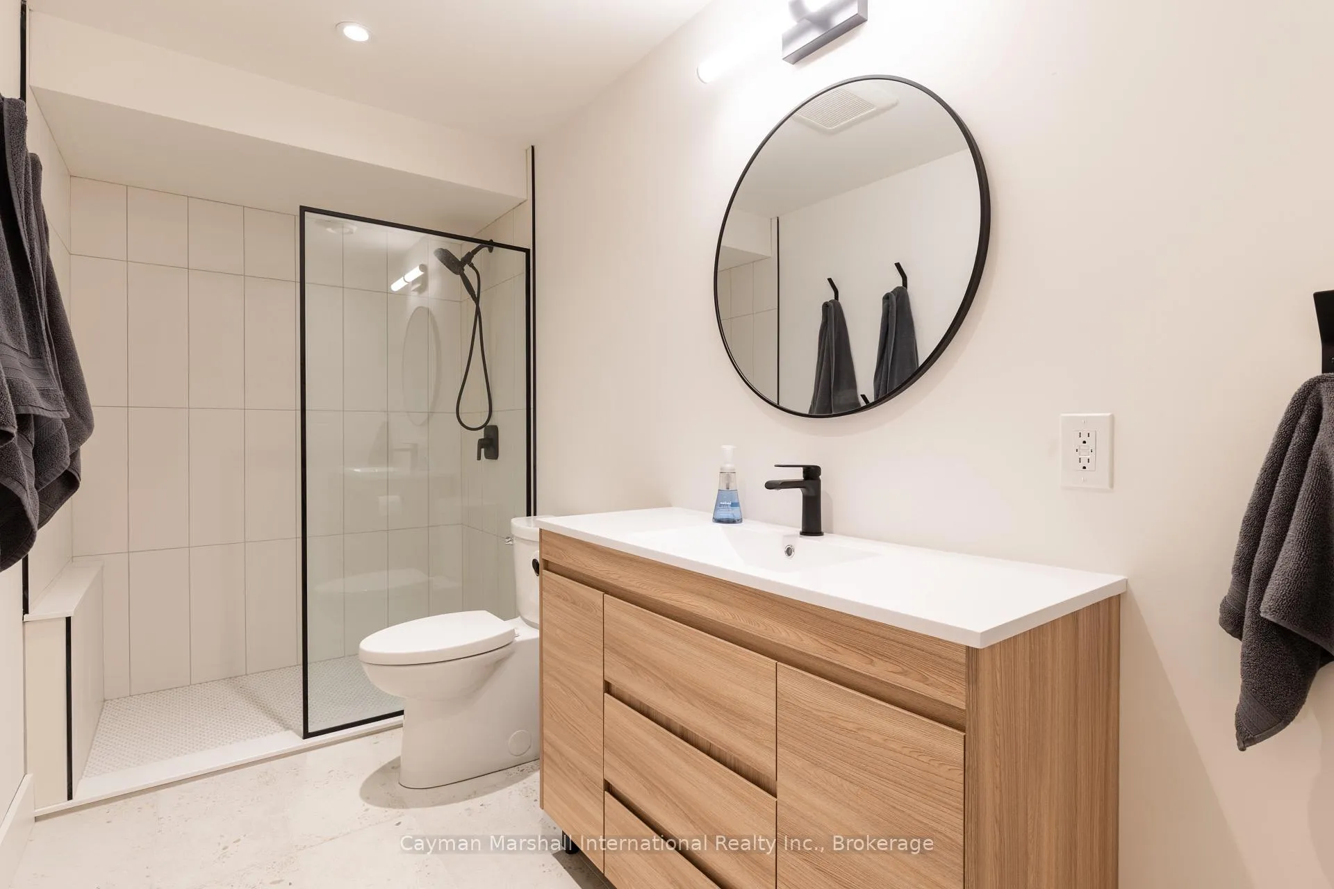 Photo 33 of 1054 Thomas Road, Gravenhurst, Ryde — HOMEH